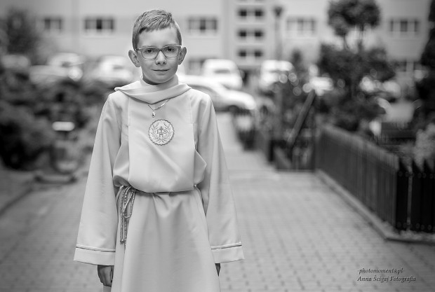 Komunia Święta – Jakub z-plener (96)